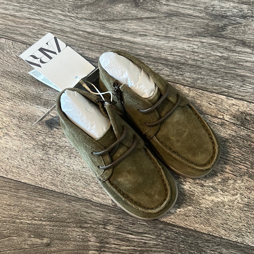 Zara khaki green leather ankle boots size US 7 new baby boy girl